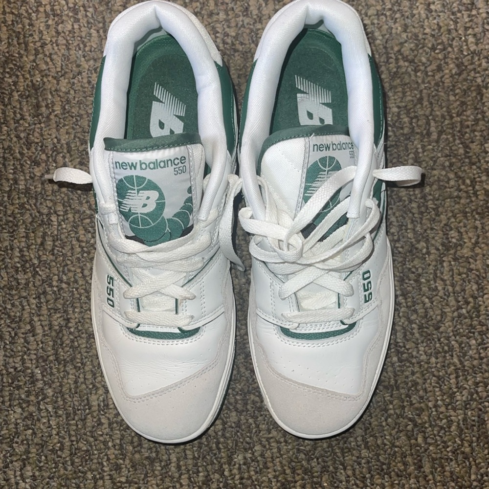 New balance 550 only worn once.